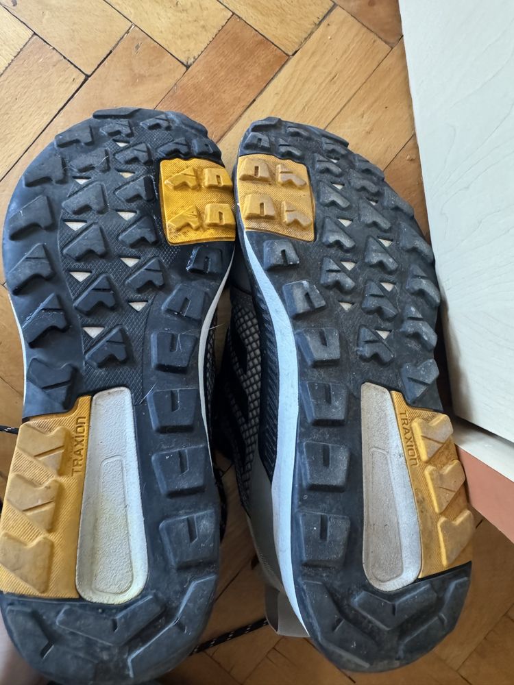 Adidas teerex