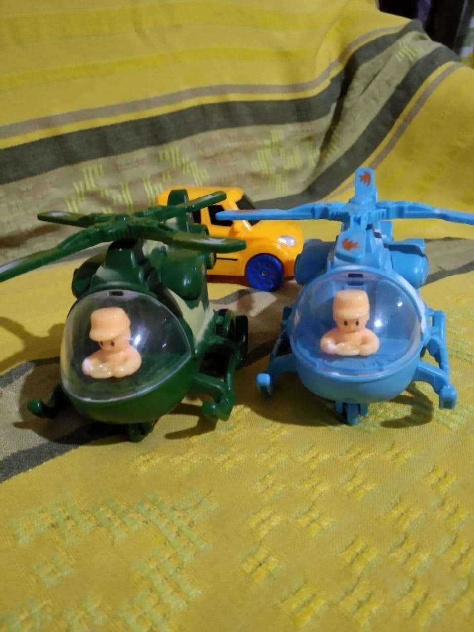 Игрушки вертолёты,машинка,детская