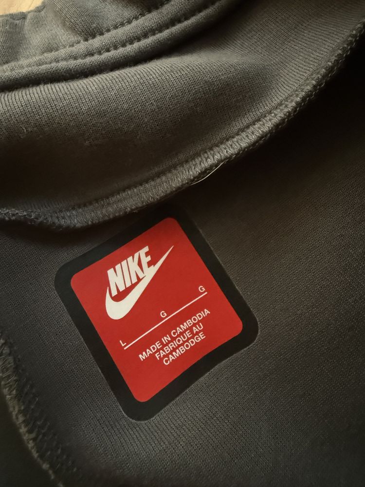 Мъжко долнище Nike Tech Fleece