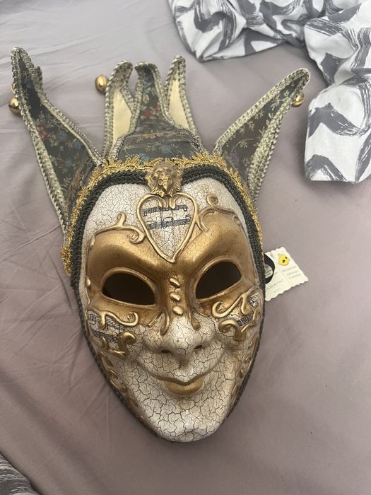 Продам маску венецианская дама