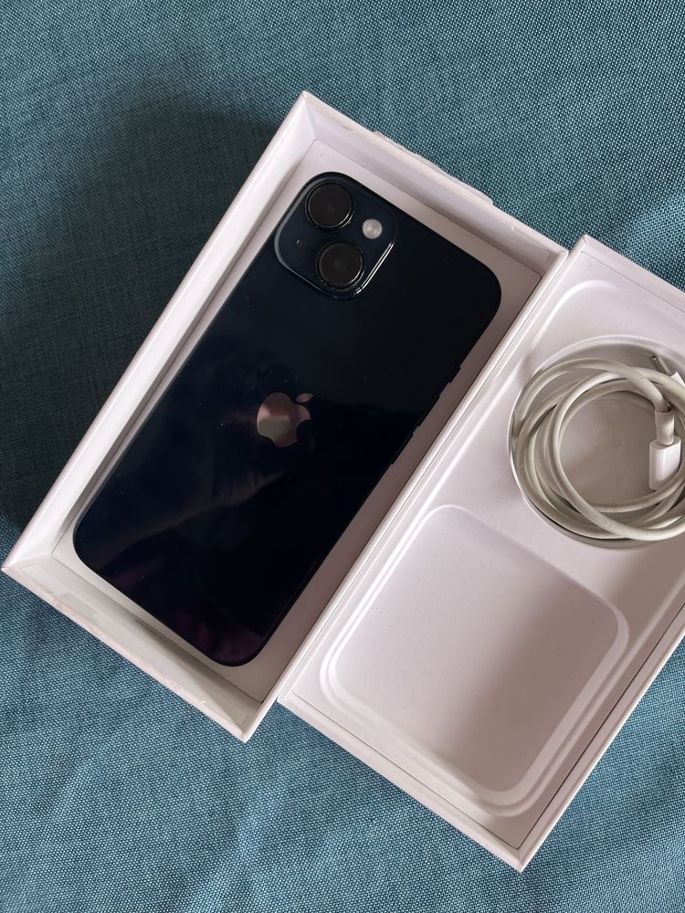 iPhone 14 128GB Midnight – Отлично състояние + кутия и заряден кабел