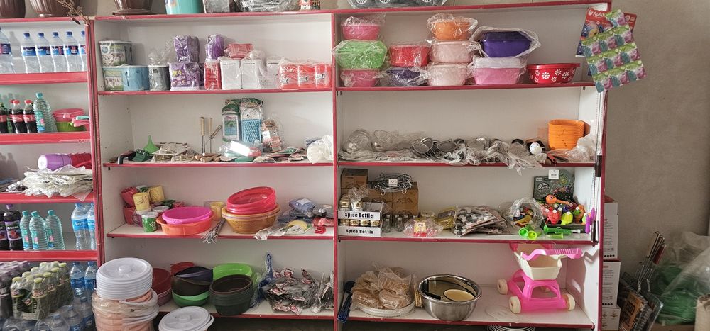 Dukon uchun stelajlar sotiladi