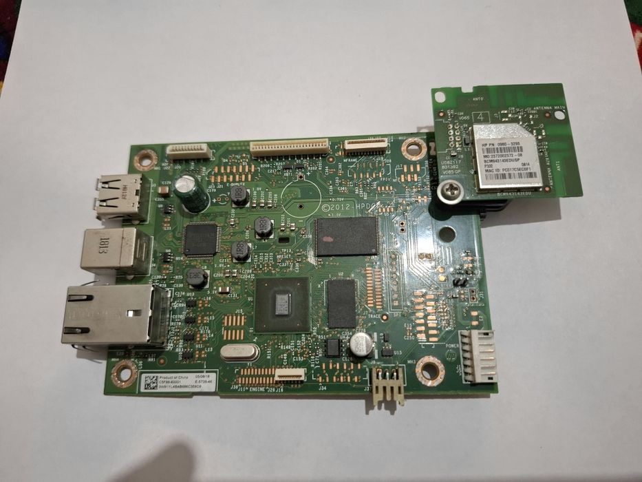 HP m426, m428. Дисплей и платаформатеры