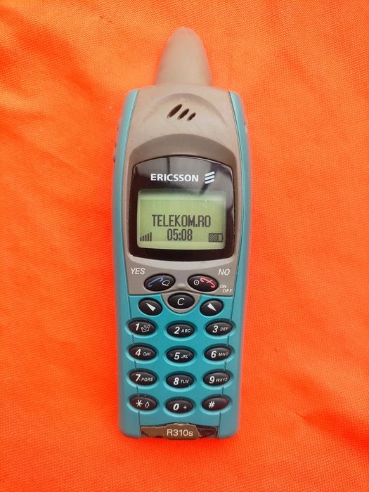 Ericsson R310s  " the Shark " ( DECODAT, baterie refacuta)