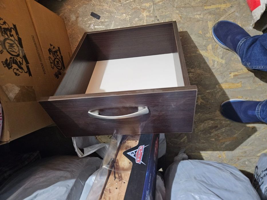 Продам  6 ящиков для шифоньера или для письменног стола