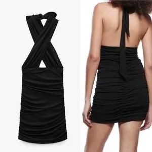 Черна къса рокля Zara