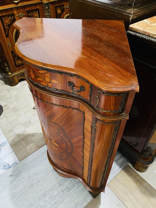 Comoda Colt Lemn Masiv Intarsie Bronz Vintage