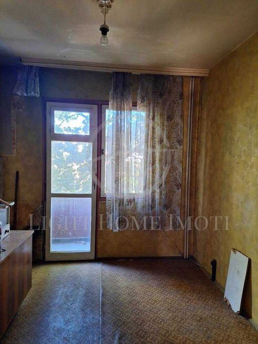 Продава се Двустаен апартамент в Пловдив, Изгрев - 65 кв.м за 865 €/кв.м - Снимка #1