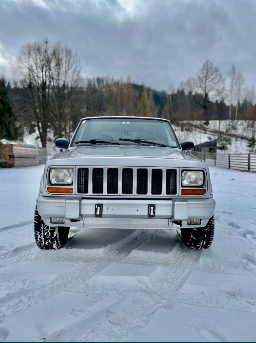 Vand Jeep Cherokee