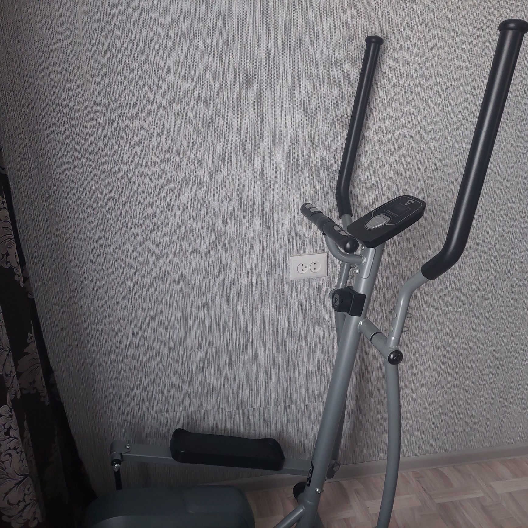 Продам элипс в отличном состояний