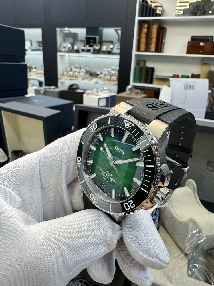 Oris Aquis Date Calibre 400