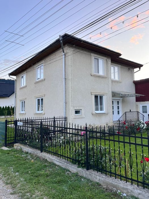 Vând casă  utilata