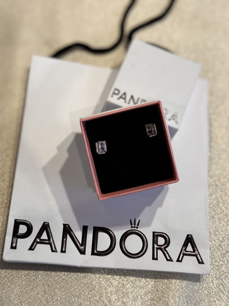 Pandora обеци Пандора