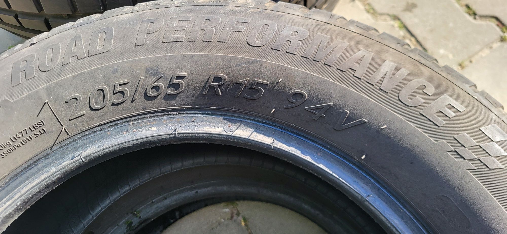 Anvelope vara 205/65 R15