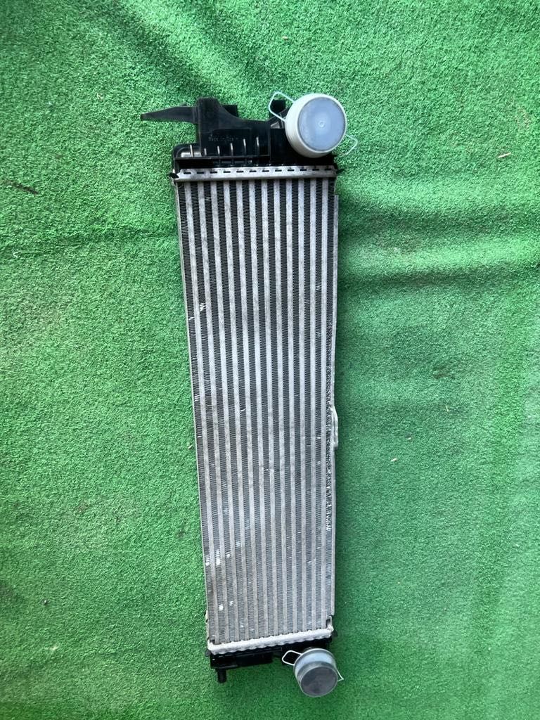 Mercedes V-Class Vito W447 Radiator Intercooler pentru 2.2d