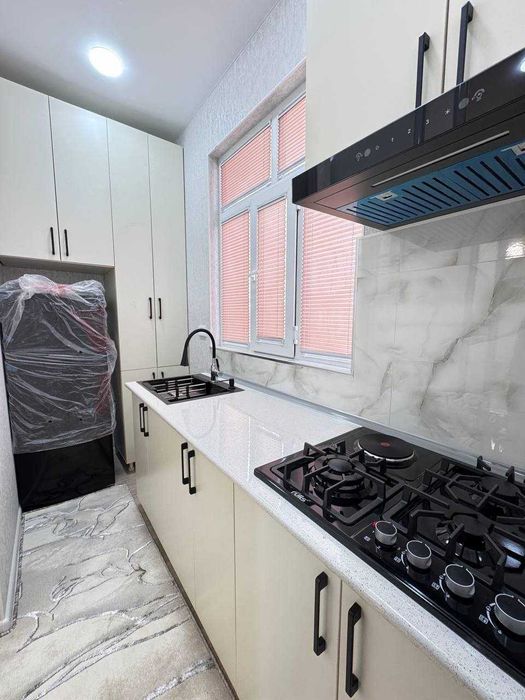 Chilonzorda 2 Xonali Kvartira ijaraga Beriladi metro Novza!