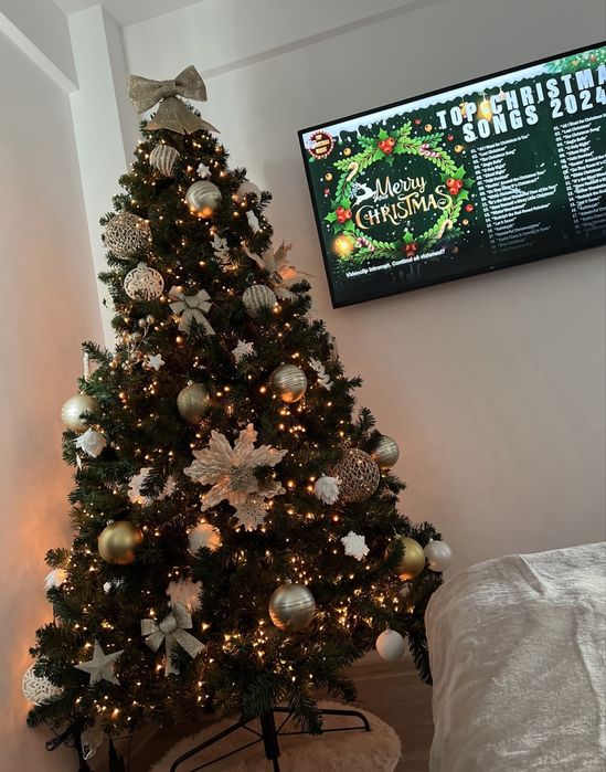 Brad Artificial 210 cm