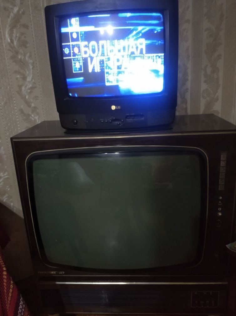 Телевизры  4 штуки. БУ.