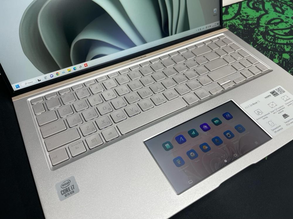 Мощный Ультрабук Asus ZenBook 15 Core i7-10510U/RAM 16Gb/SSD 512Gb