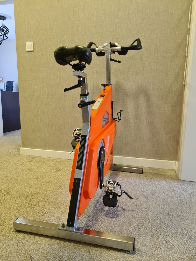 Професионален спининг байk  BODY BIKE® CLASSIC
