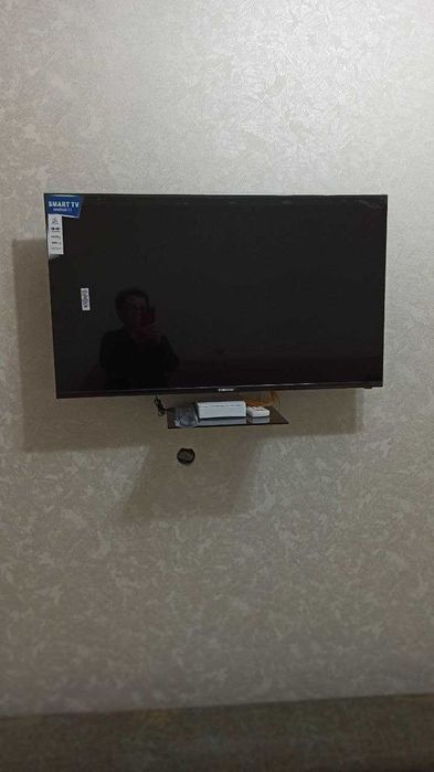 СВОЯ квартира 2/2/5 М. Горький, БИЙ