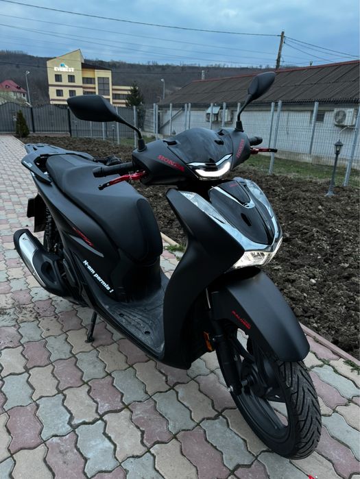 Motor/Scooter 125