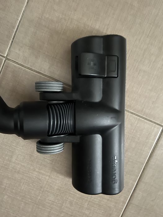 Vand aspirator aproape nou l-am foslost de vreo 3 ori! Merge impecabil