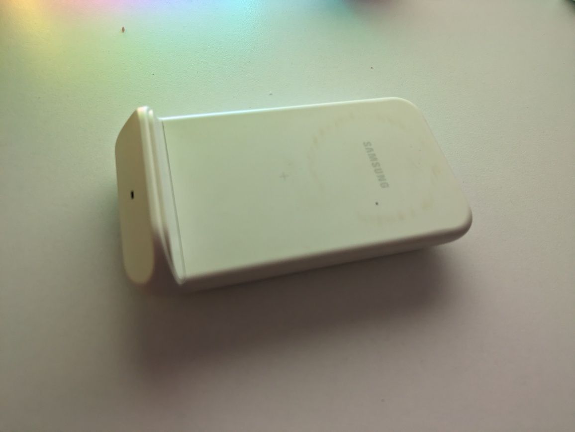 Incarcatoare wireless Samsung si iPhone MagSafe