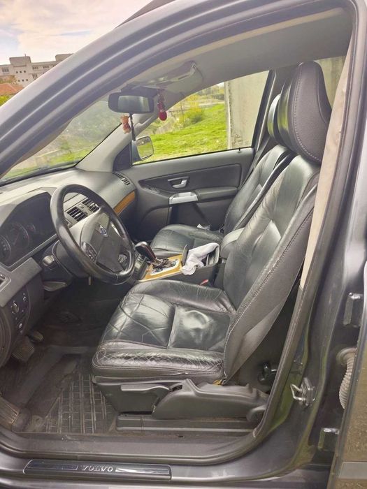 Продавам VOLVO XC90