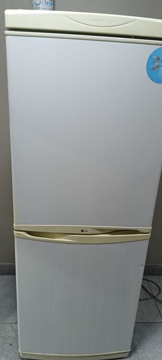 Срочно продаю холодильник