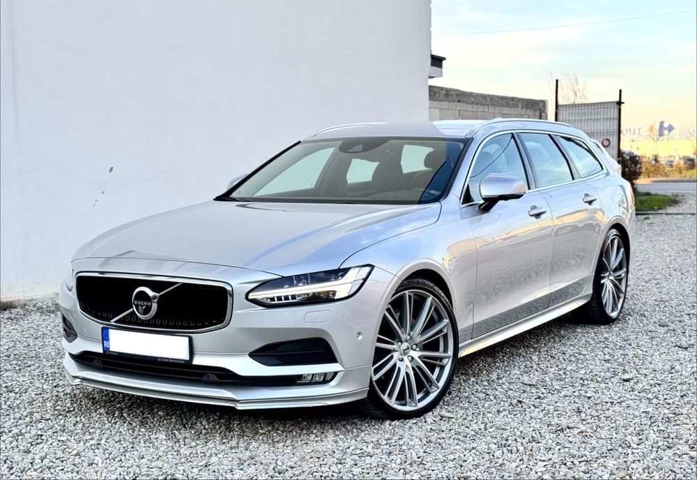 Volvo V90 2.0 D 235 cp 4x4 Inscription