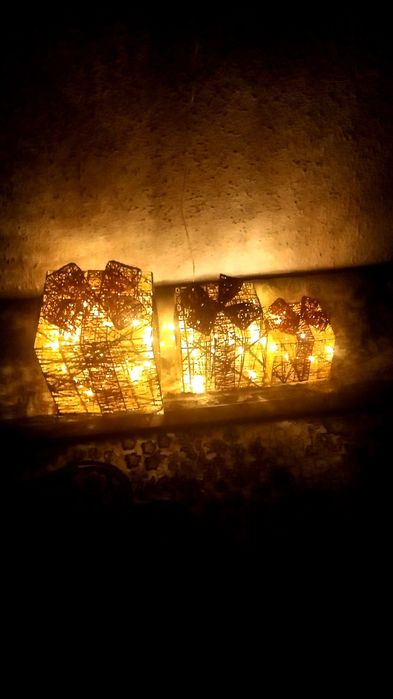 Подарочные коробки с бантиком светящиеся и игрушки для ёлки