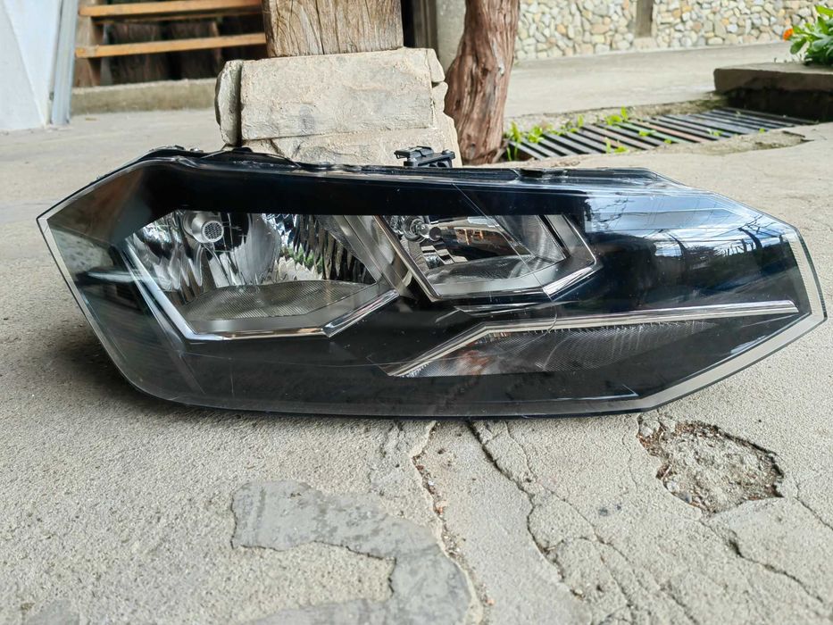 Фар VW Polo 2G десен / Фар Polo 2G / Фар Поло 2Г Оригинален