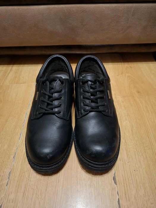 Дамски непромокаеми, кожени обувки. Номер - 38. Мембрана - GORE-TEX