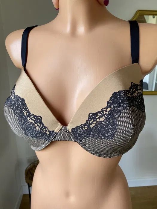 Сутиен Sloggy 85 C