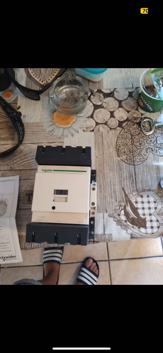 Contactoare electrice   Schneider