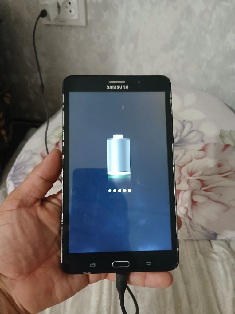 планшет samsung sm t231  хороший