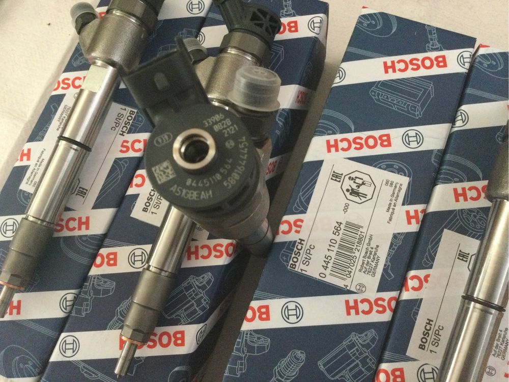 Injector injectoare noi Iveco 3.0 Daily euro 6 0445110564 5801644454