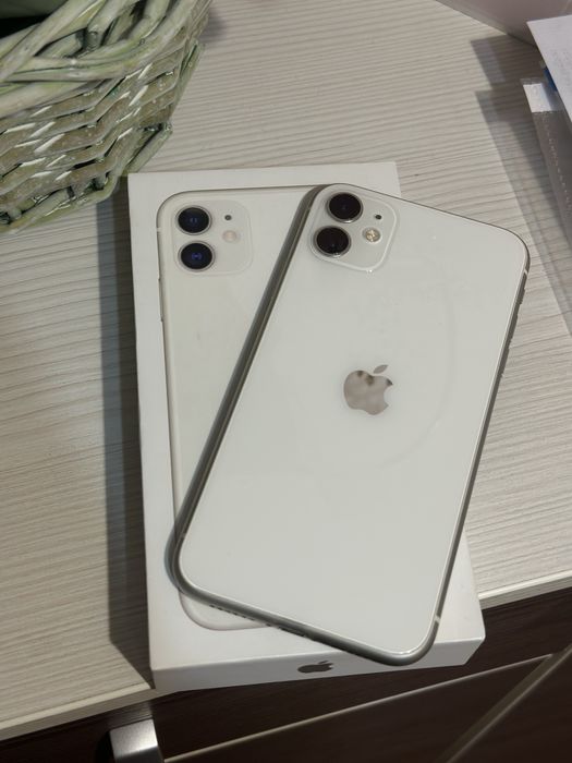 Iphone 11 White.