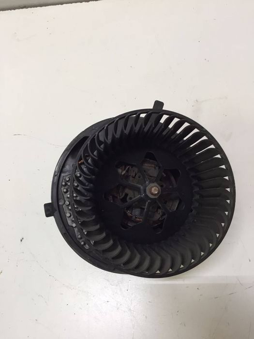 Aeroterma releu habitaclu aer clima climatronic Golf 6 Passat B6 B7 CC