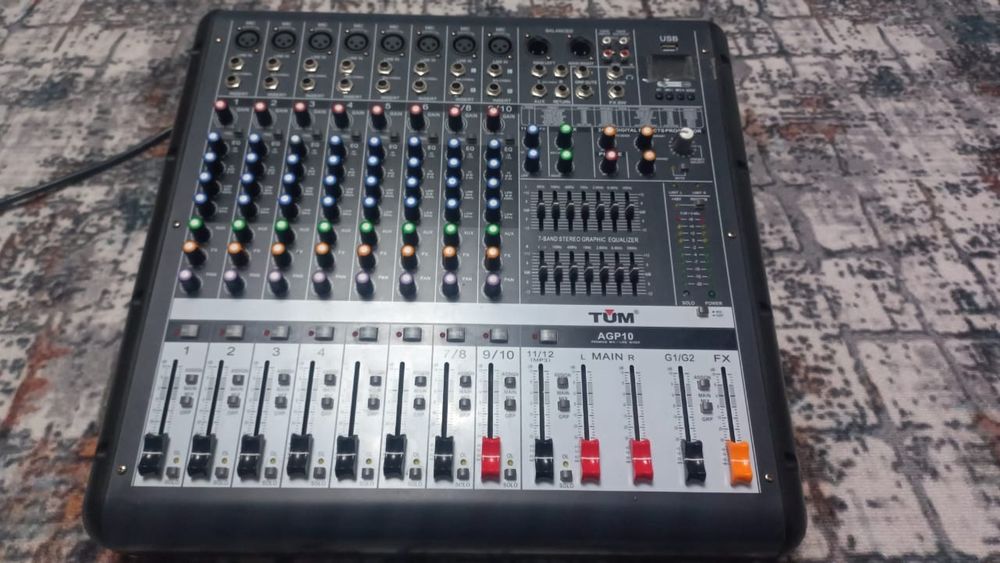 Продам активный микшерный пульт