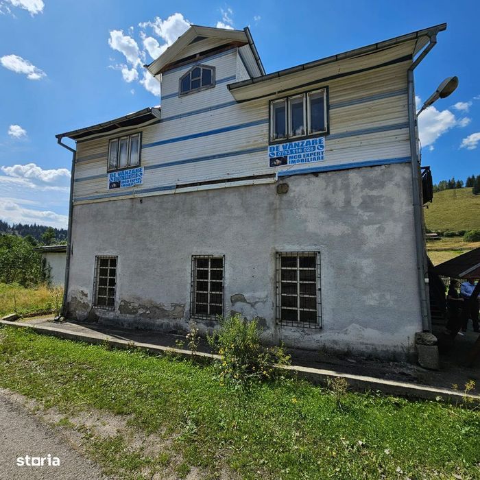 De vanzare hala cu etaj pentru birouri