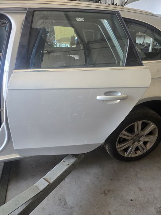Usi audi a4 b8  b8.5 break LX7W gri