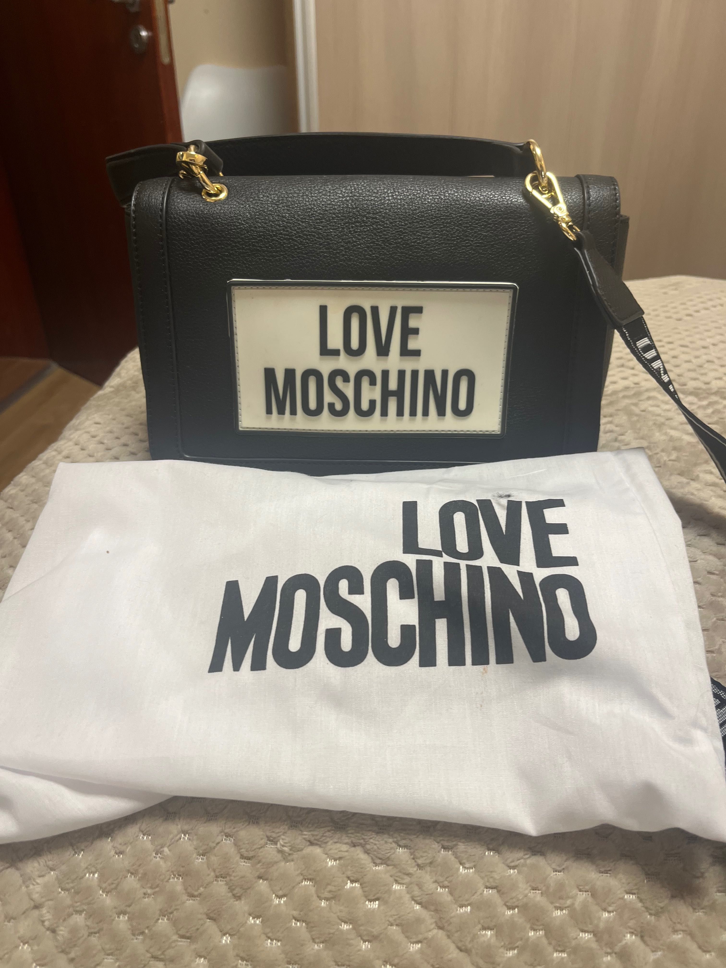 Дамска чанта love moschino оригинална