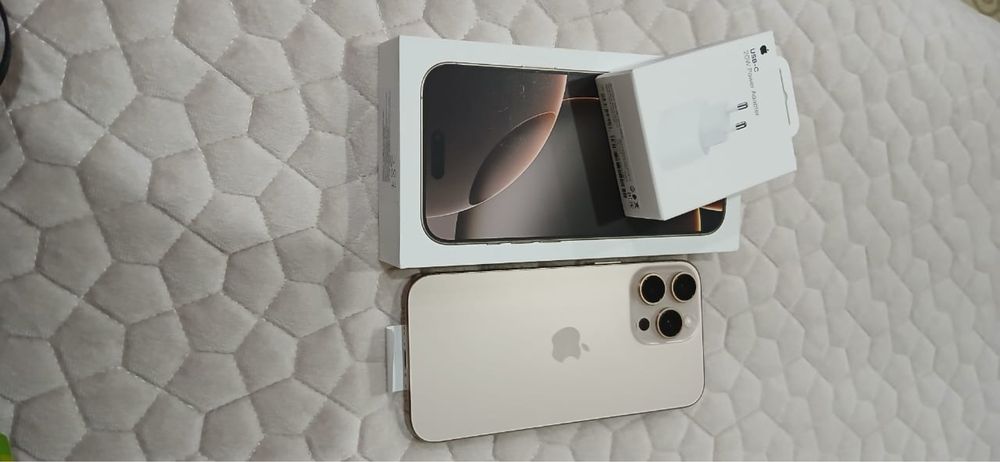 Продам iPhone 16 Pro Max 512Gb золотистый!