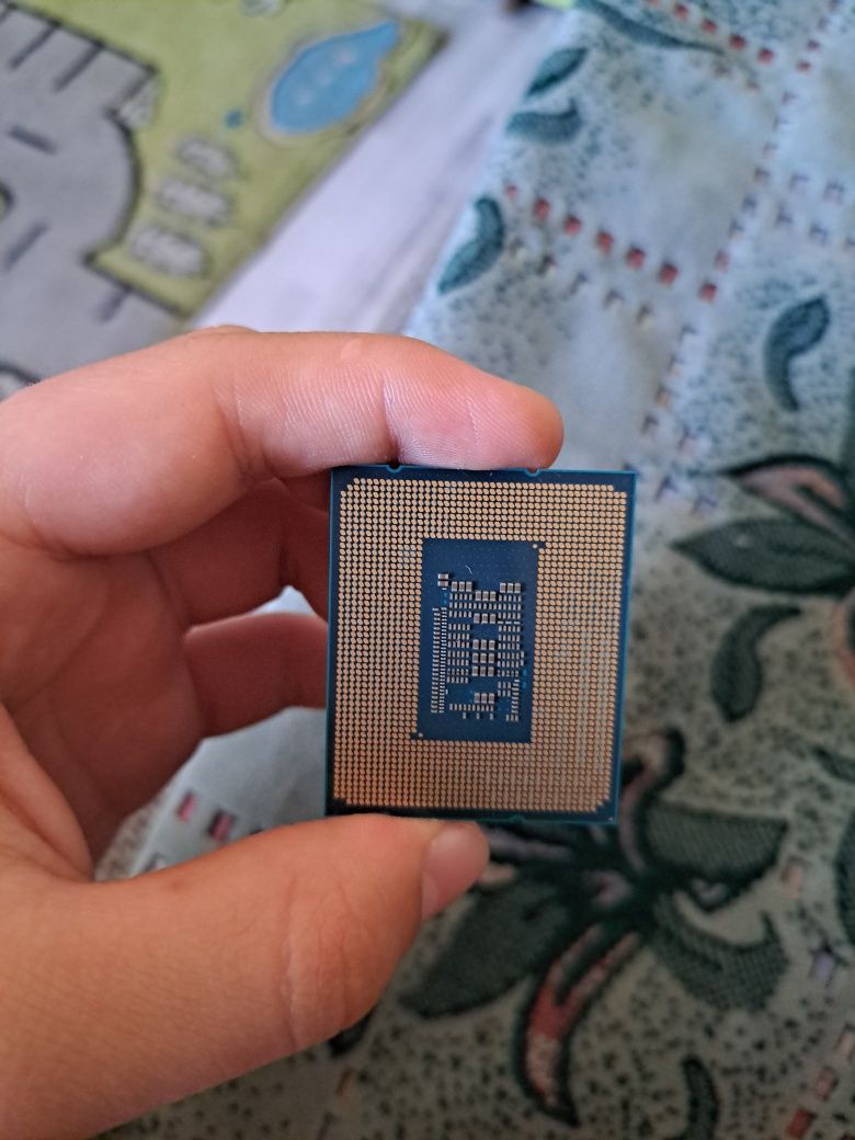 Процессор i5-12400f