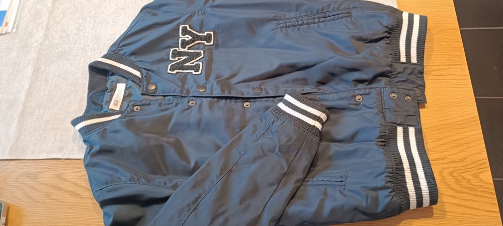 Есенно яке. Марка H&M, 9-10 години , размер 140см