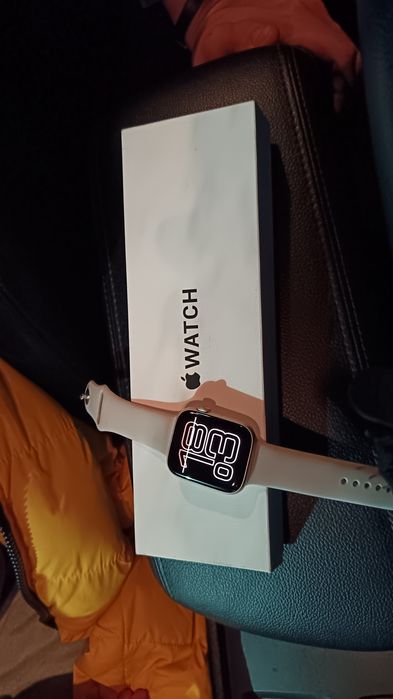 Продам Apple watch SE 2  ПОКОЛЕНИЯ