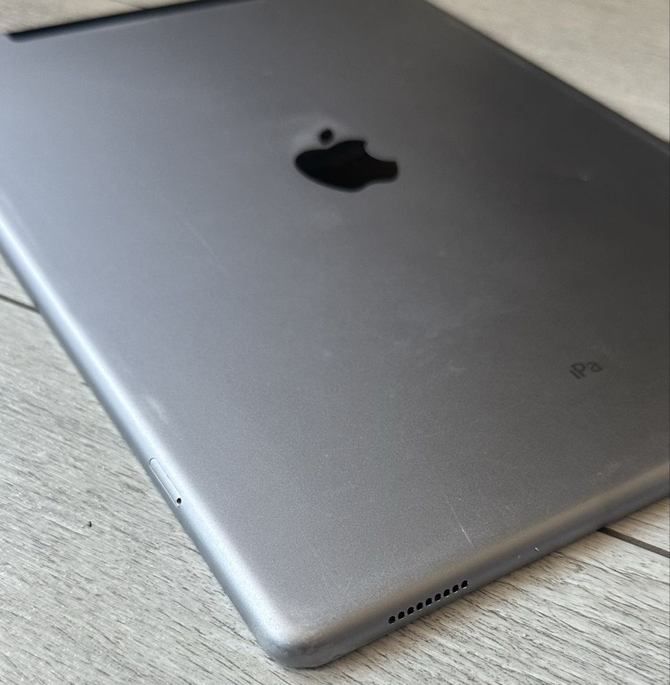 Ofertă! iPad Pro 12.9” (1st Gen) - 128 GB - Wi-Fi + Cellular!