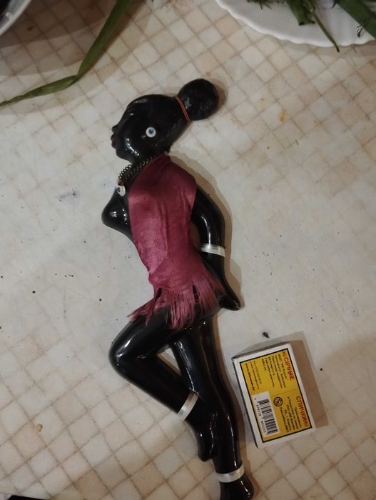 Рано настенное африканка